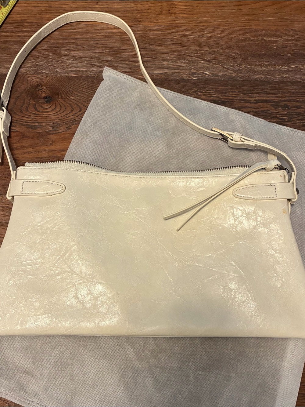 Minimalist Cream Shoulder Bag